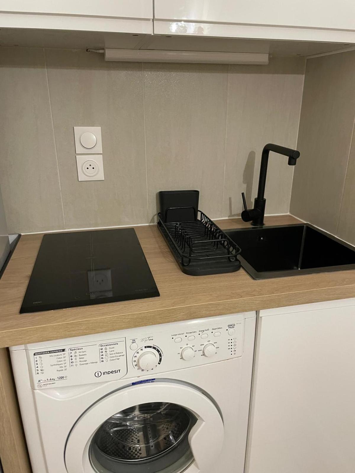 06U - Beautiful Studio In Residence - Swimming Pool And Tennis Court Saint-Laurent-du-Var Ngoại thất bức ảnh