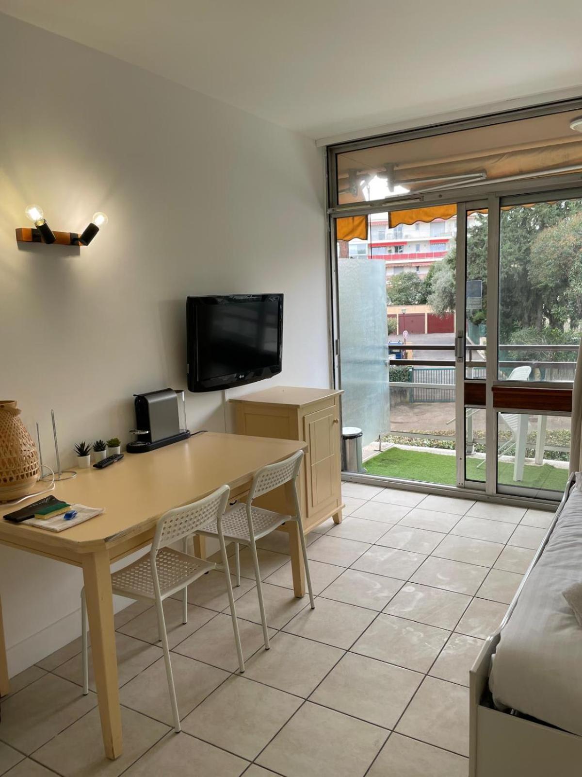 06U - Beautiful Studio In Residence - Swimming Pool And Tennis Court Saint-Laurent-du-Var Ngoại thất bức ảnh
