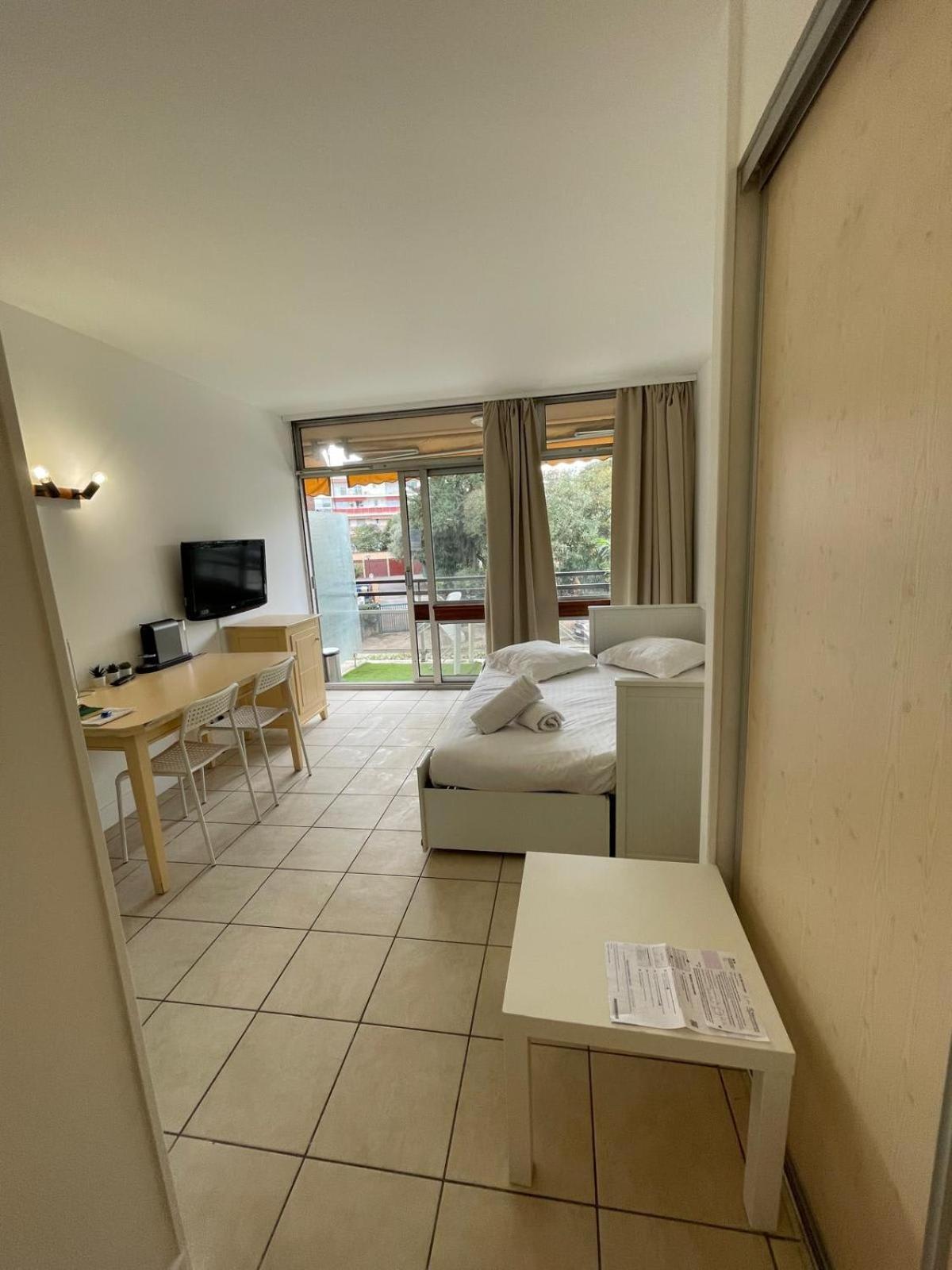 06U - Beautiful Studio In Residence - Swimming Pool And Tennis Court Saint-Laurent-du-Var Ngoại thất bức ảnh
